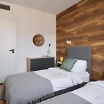 Solny Square 3* Wrocław
