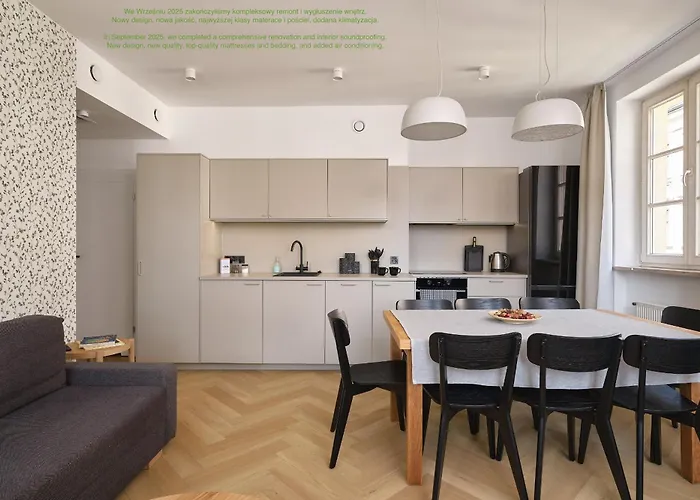 Solny Square Apartment