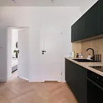 Solny Square Apartment