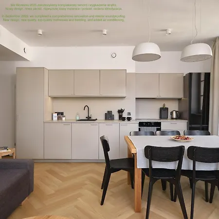 Leoapart Solny Square Appartamento