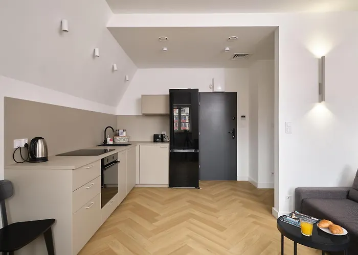 Leoapart Solny Square